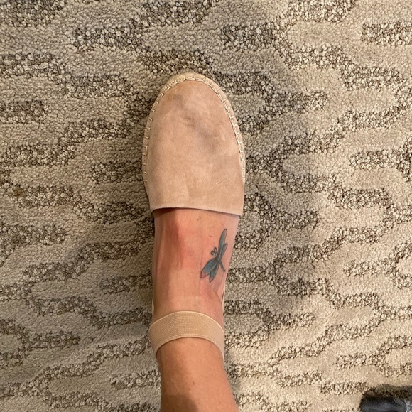 Shoes - Picture 4 of 7